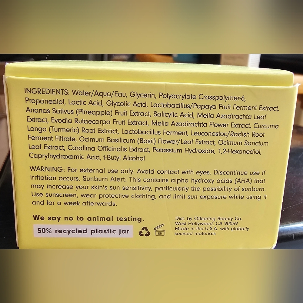 Versed Instant Resurfacing Mask - Picture 3 of 5